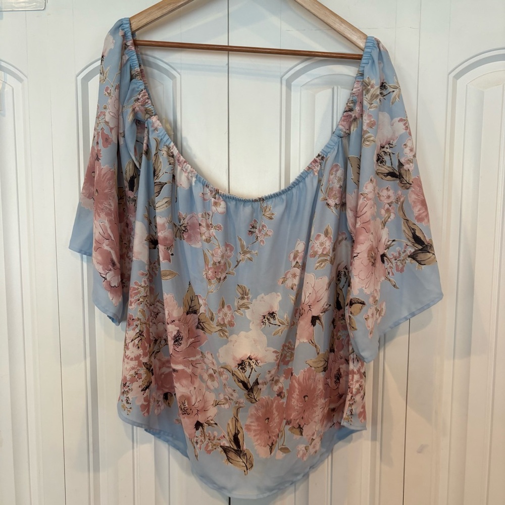 Oddy Blue Floral Off‎ Shoulder Top Size Medium